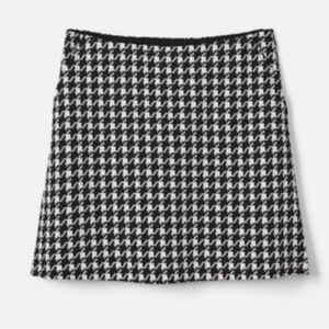 CAbi Passport Skort in Style 4768, Size 10